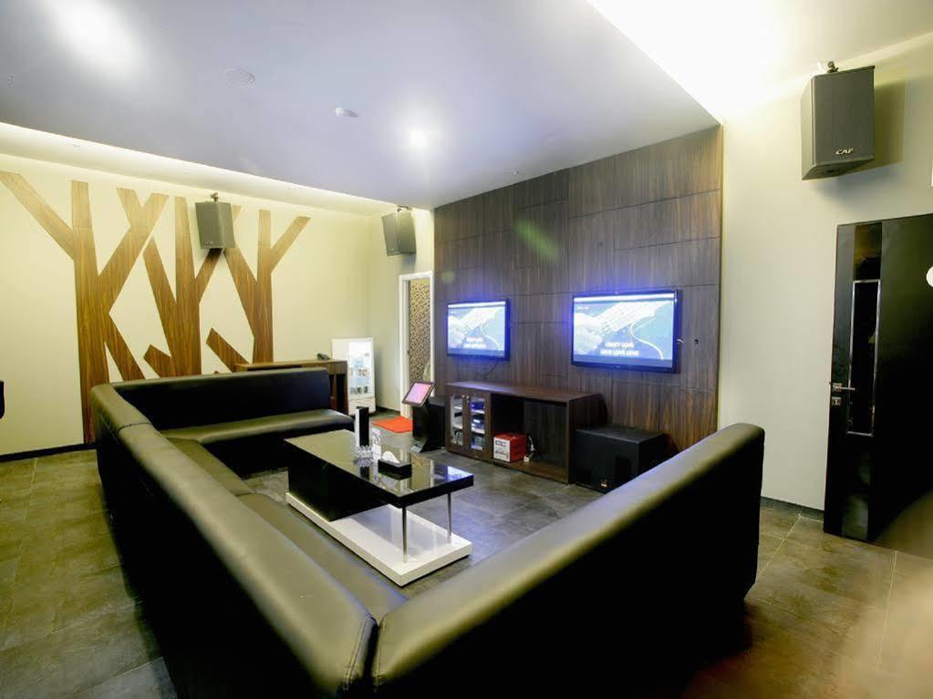 Hotel Grand Zuri Muaraenim מראה חיצוני תמונה